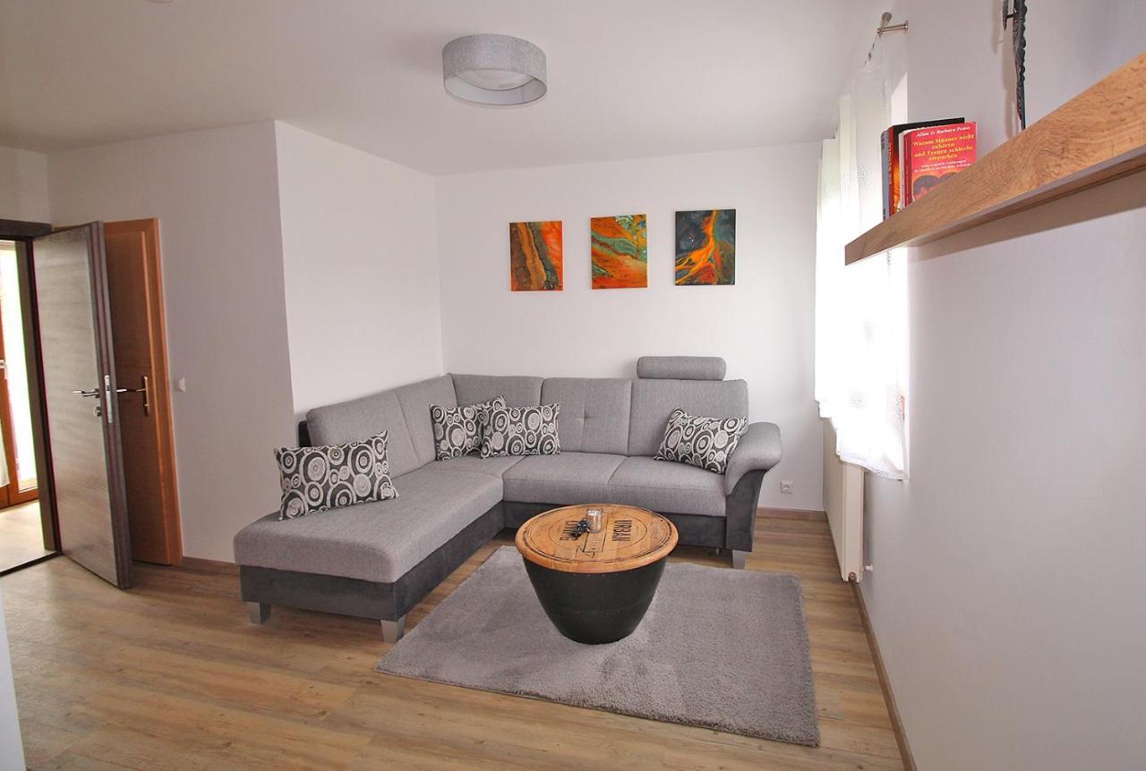 Ferienwohnung "Haus Falle" Шифлинг-ам-Зее Екстериор снимка