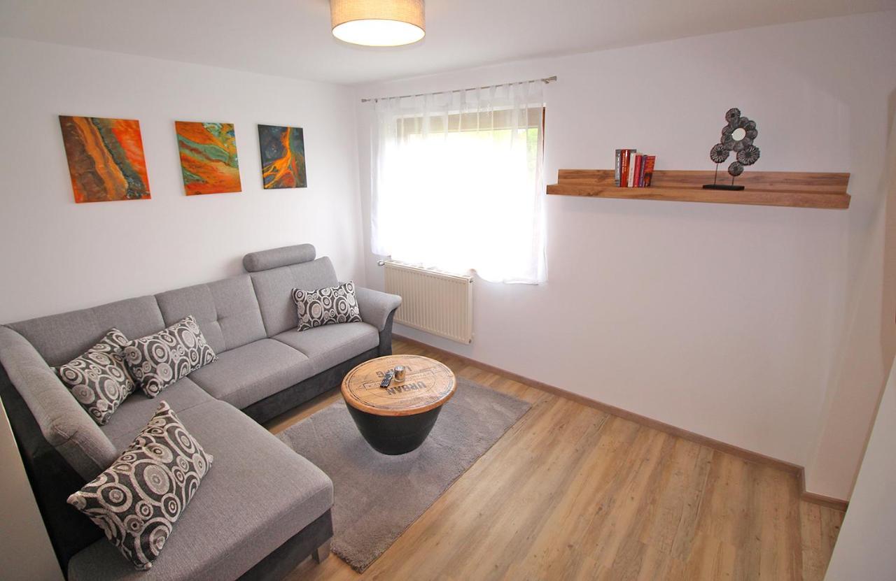 Ferienwohnung "Haus Falle" Шифлинг-ам-Зее Екстериор снимка